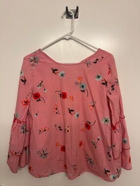 LOFT Women’s Floral Bell-Sleeve Top